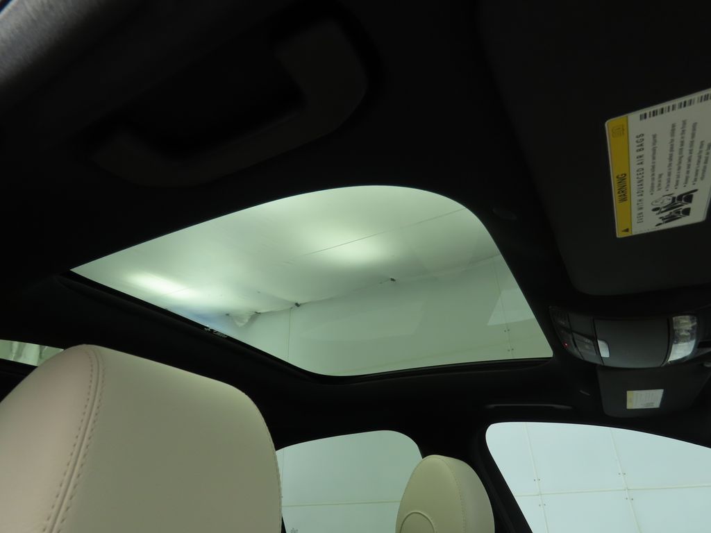 Thumbnail: 2023 Mercedes-Benz E-Class - 17