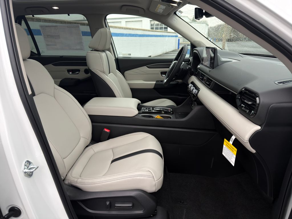 Thumbnail: 2026 Honda Pilot - 27