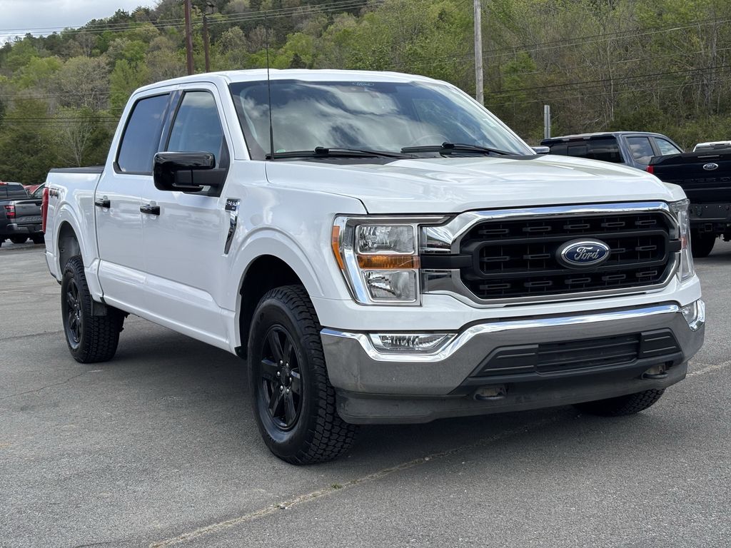 View vehicle photo 4