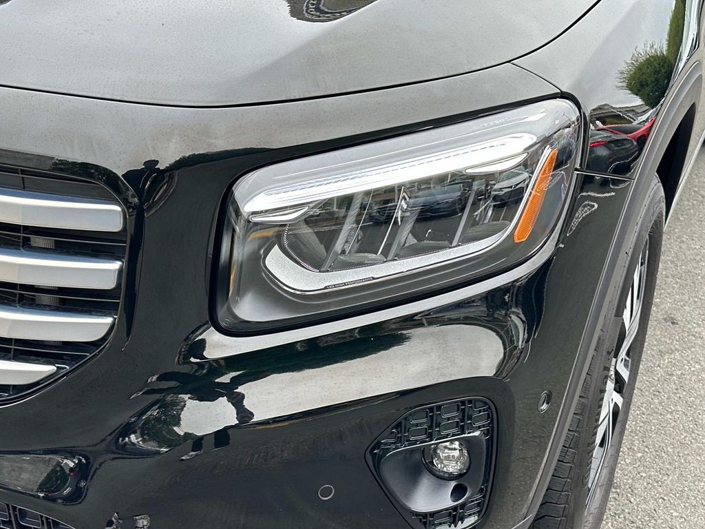 Thumbnail: 2024 Mercedes-Benz GLB - 2