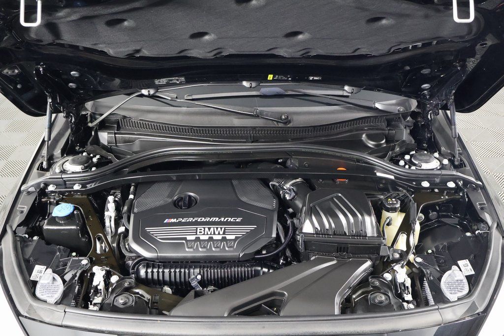 Thumbnail: 2024 BMW 2 Series - 16