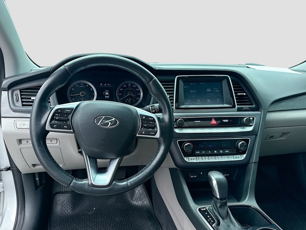 2019 Hyundai Sonata Limited 22