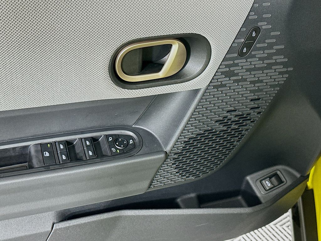 Thumbnail: 2025 MINI Cooper - 17