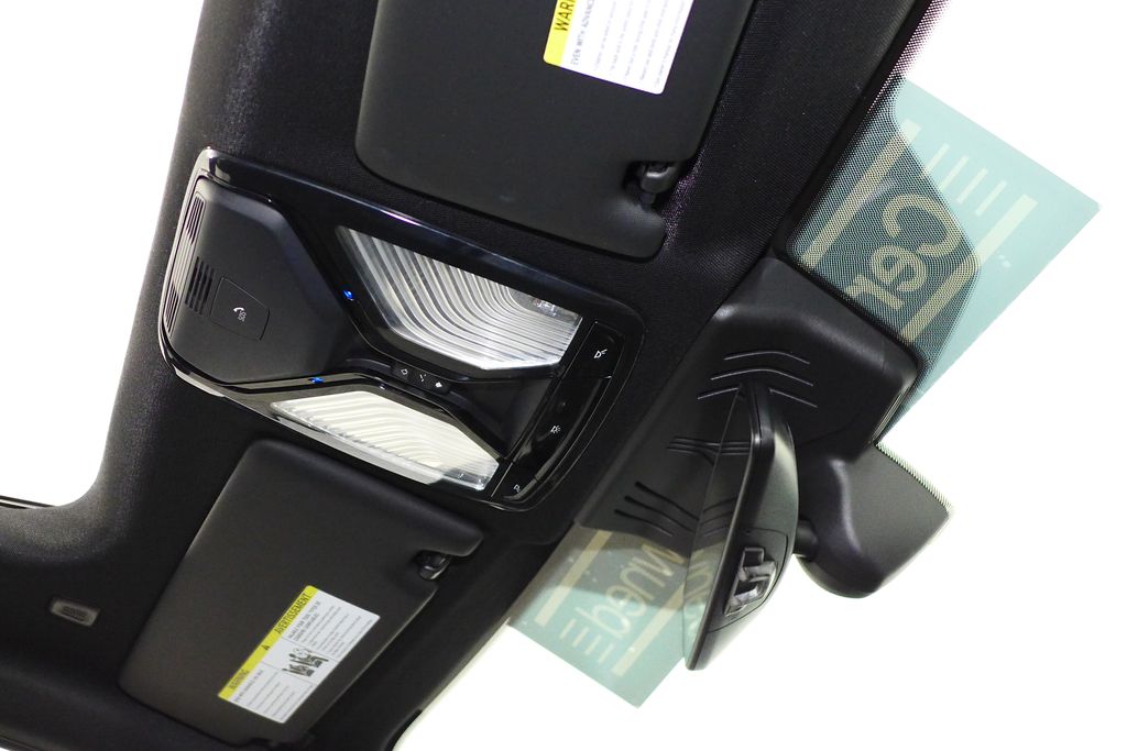 Thumbnail: 2022 BMW i4 - 17