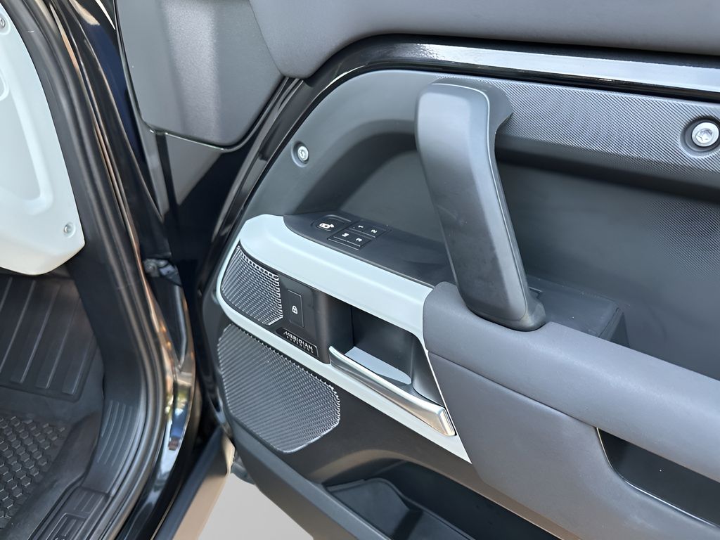 Used Car 2023 Land Rover Defender 110  Se For Sale Under $60,000 In Austin, Texas