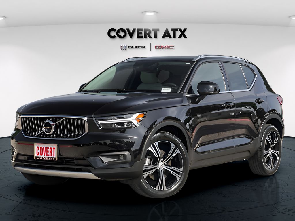  2020 Volvo XC40 T5 Inscription AWD   