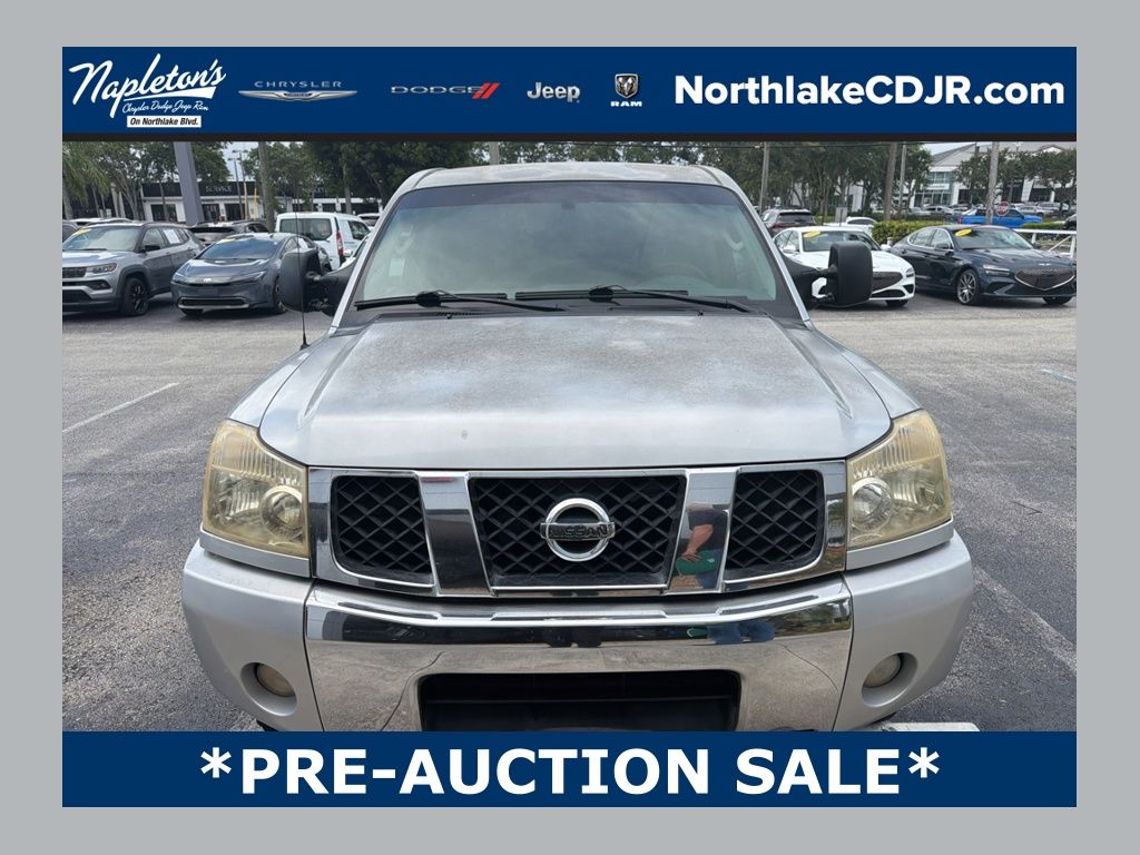Radiant Silver 2007 Nissan Titan Crew Cab SE 4WD Pickup Truck Four-Wheel Drive 5-Speed Automatic