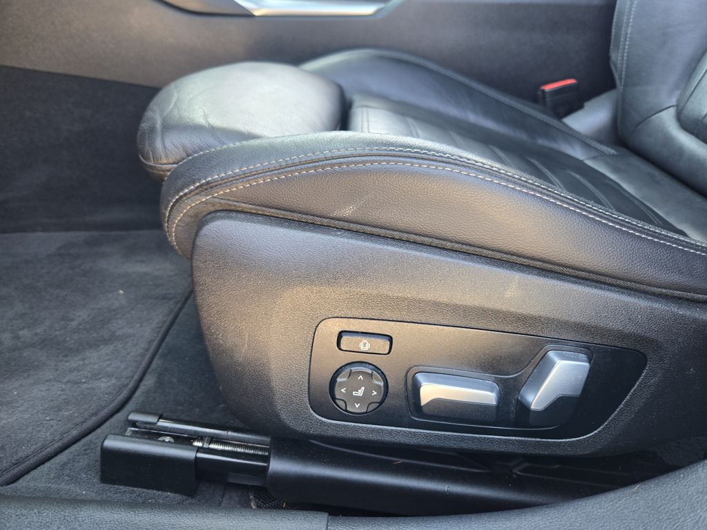 2019 BMW 3 Series 330i - Photo 24