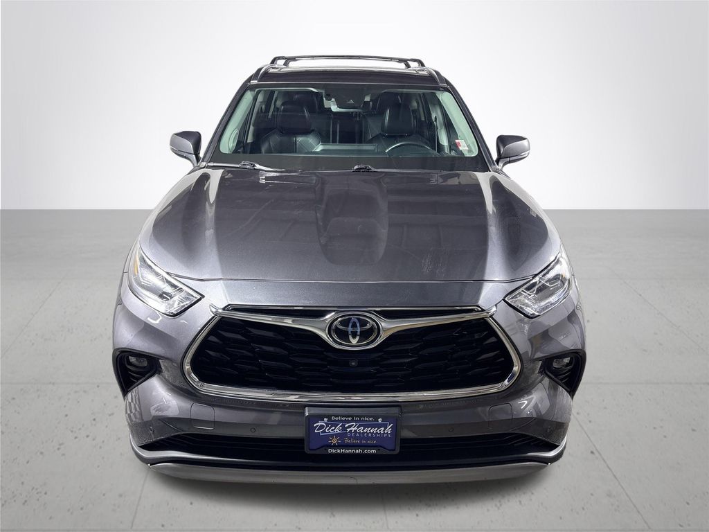 2022 Toyota Highlander Platinum