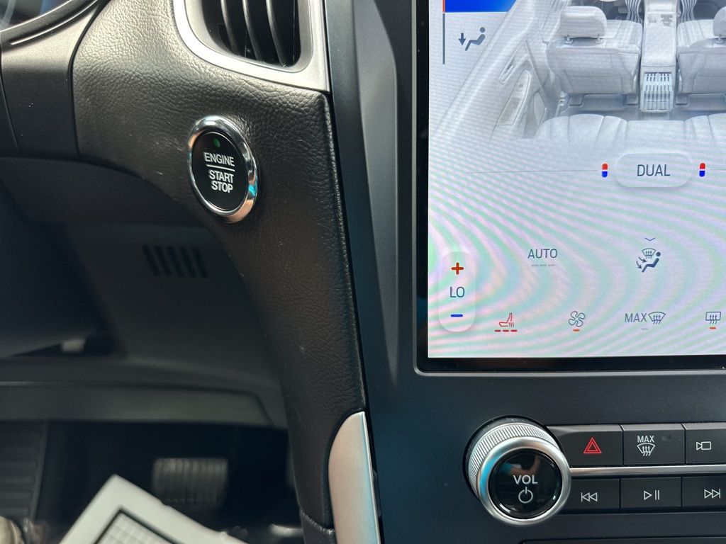 2023 Carbonized Gray Metallic Ford Edge SEL AWD SUV