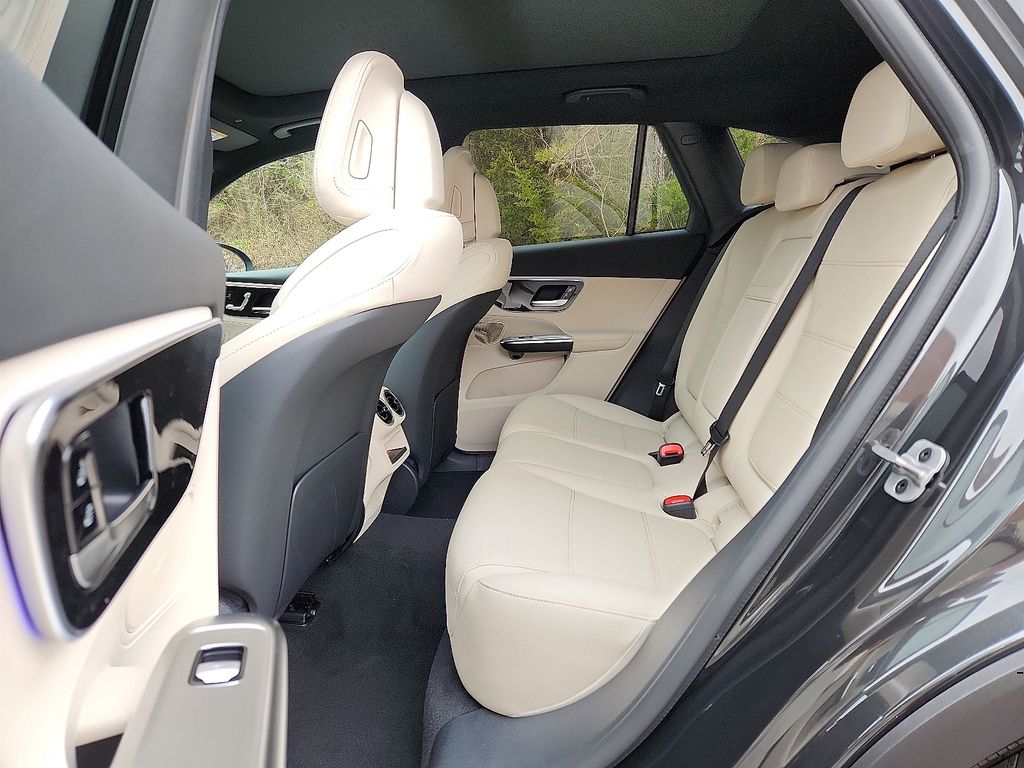 Thumbnail: 2026 Mercedes-Benz GLC - 6