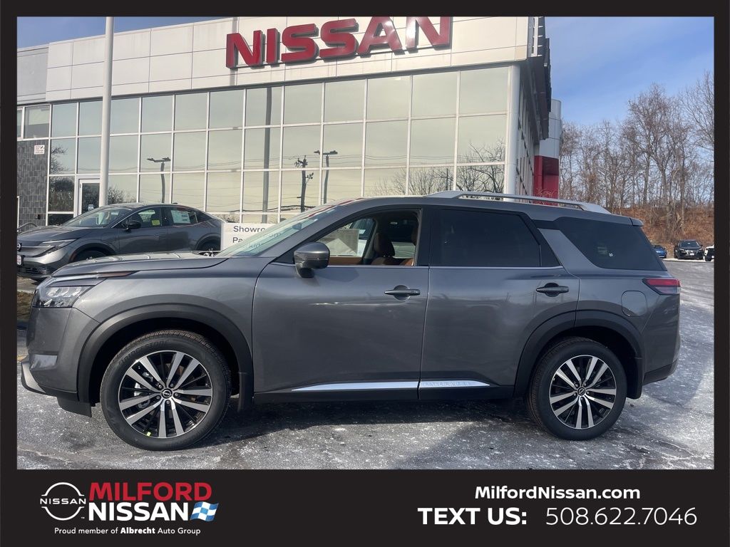 Gray (Gun Metallic) 2025 Nissan Pathfinder Platinum 4WD SUV / Crossover All-Wheel Drive 9-Speed Automatic