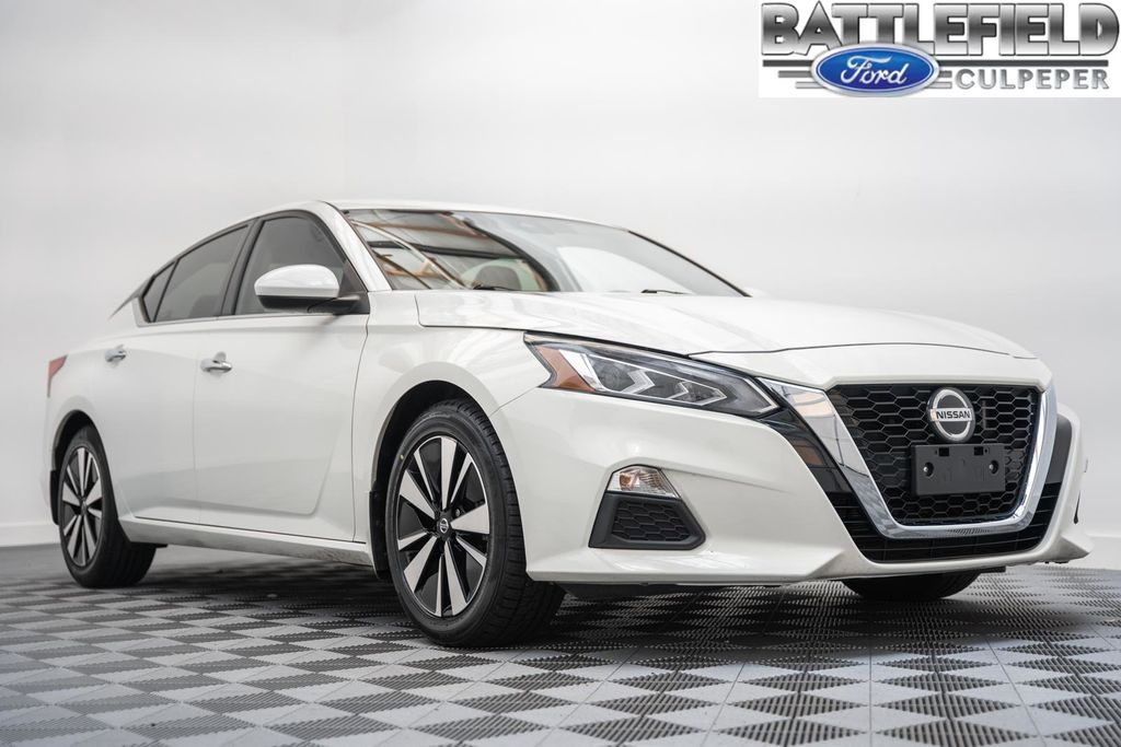 2022 Nissan Altima 2.5 SV FWD
