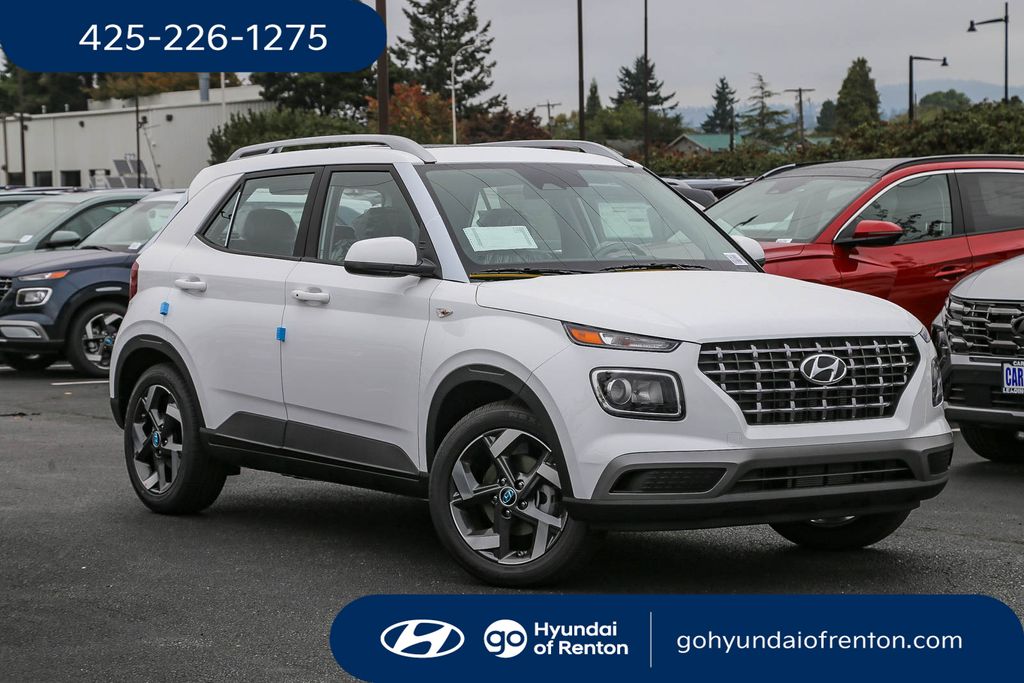 Lunar White 2026 Hyundai Venue SEL FWD SUV / Crossover Front-Wheel Drive Continuously Variable Transmission
