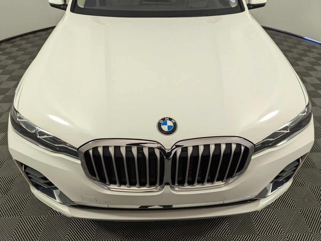 2022 BMW X7 xDrive40i photo