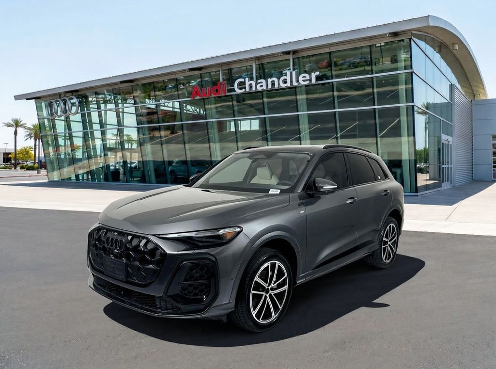 Thumbnail: 2026 Audi Q5 - 1