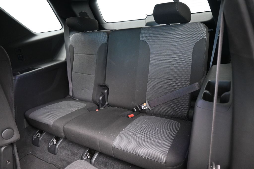 Used 2023 Sterling Gray Metallic Chevrolet LT image 32