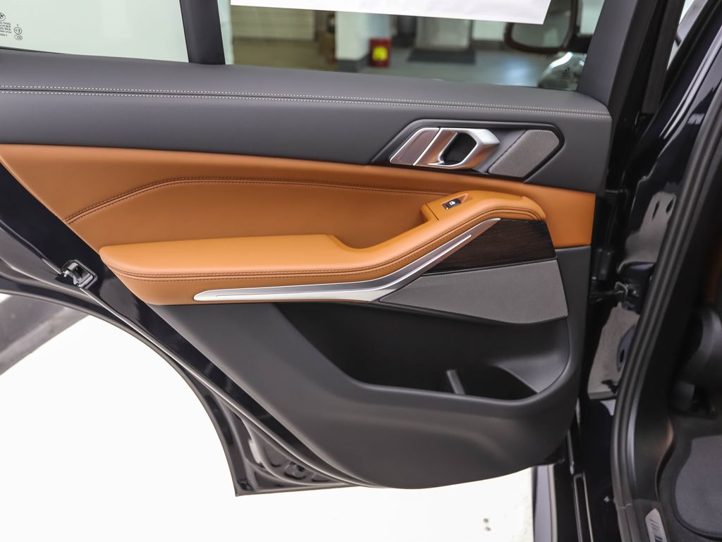 Thumbnail: 2026 BMW X5 - 19