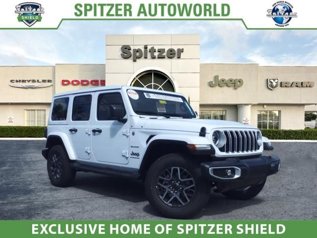 2024 Jeep Wrangler Sahara 