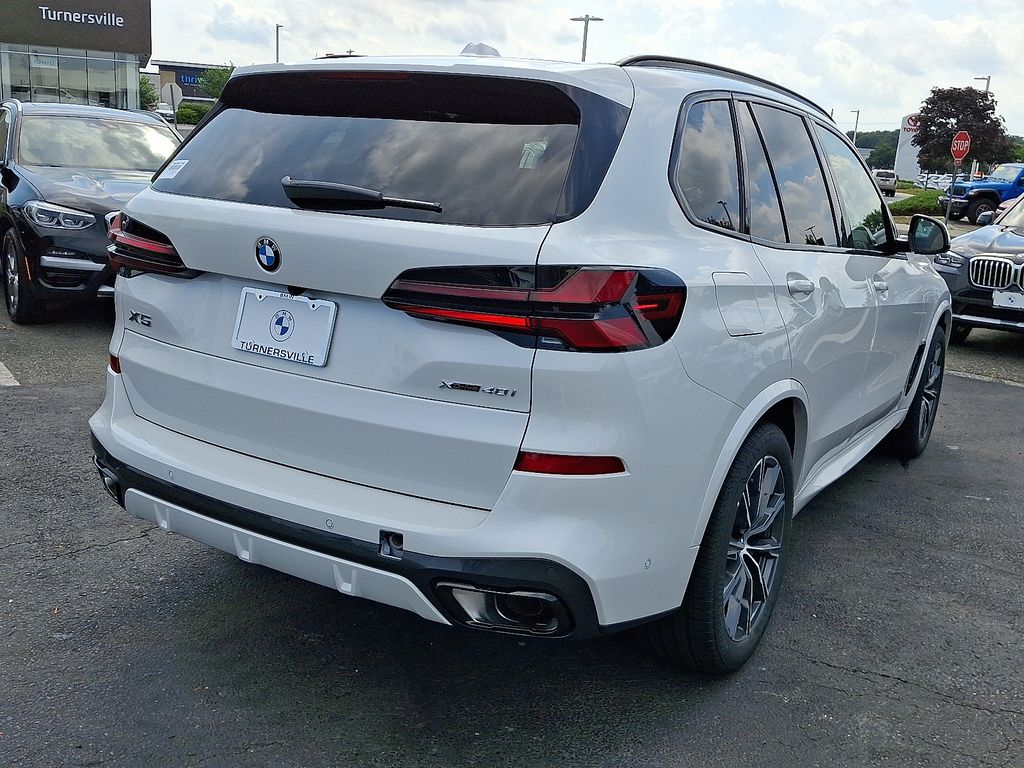 Thumbnail: 2026 BMW X5 - 4