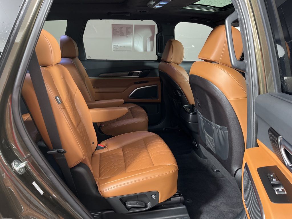 Thumbnail: 2024 Kia Telluride - 13