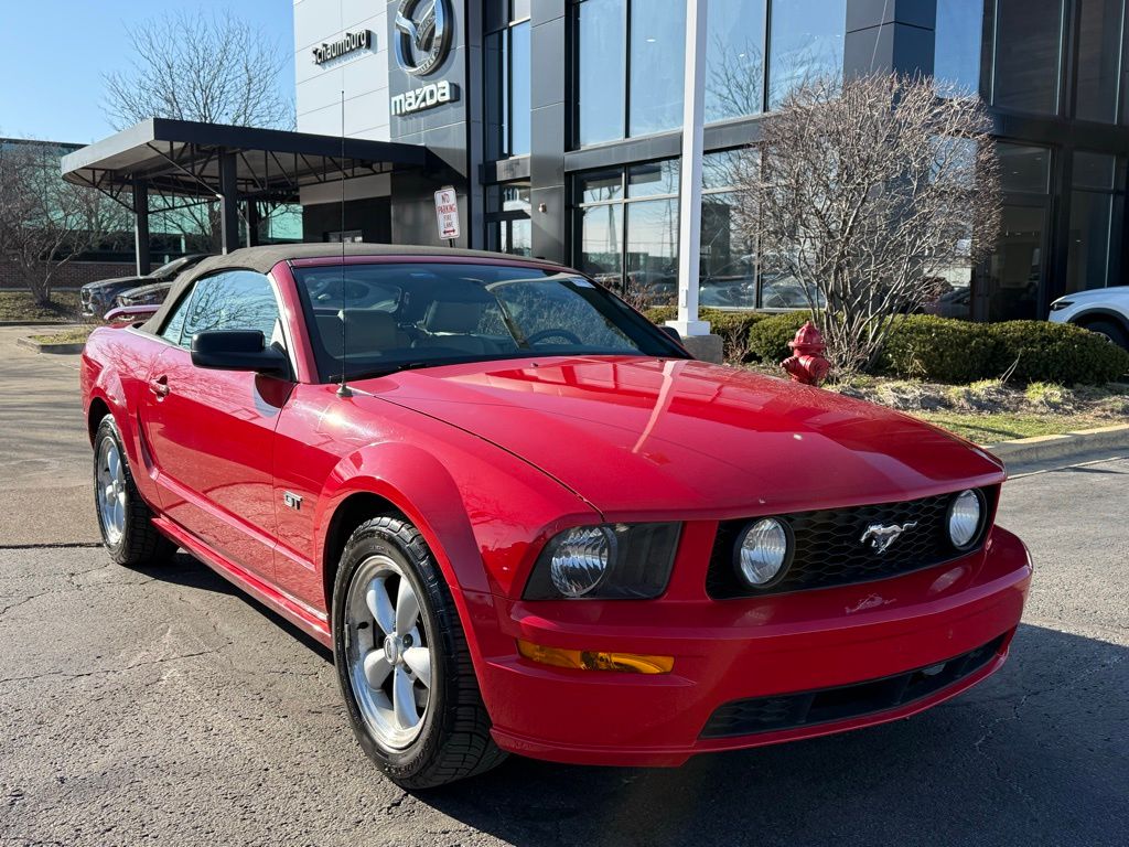 2007 Ford Mustang GT Deluxe Convertible RWD