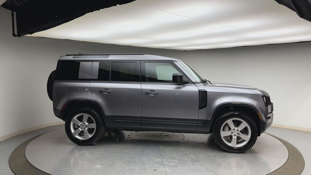 Thumbnail: 2024 Land Rover Defender - 9