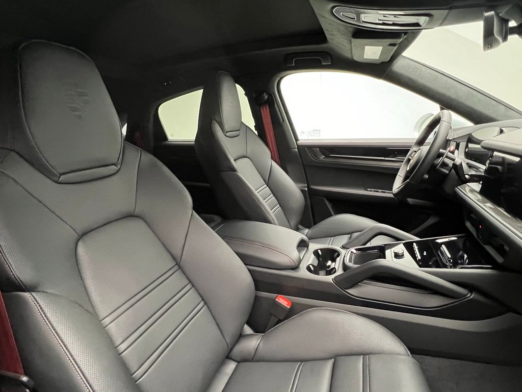 Thumbnail: 2026 Porsche  - 18