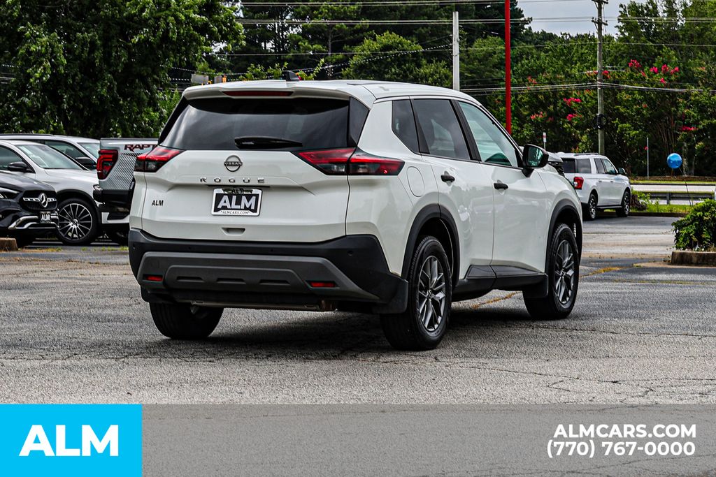 Used 2023 White Nissan S image 5