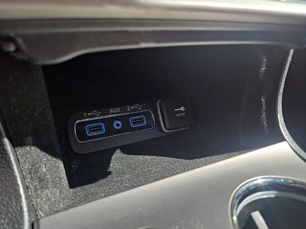 Used 2021 White Jeep High Altitude image 37