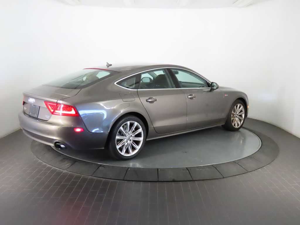 Thumbnail: 2012 Audi A7 - 7