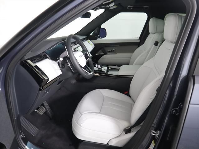 Thumbnail: 2026 Land Rover Range Rover Sport - 20