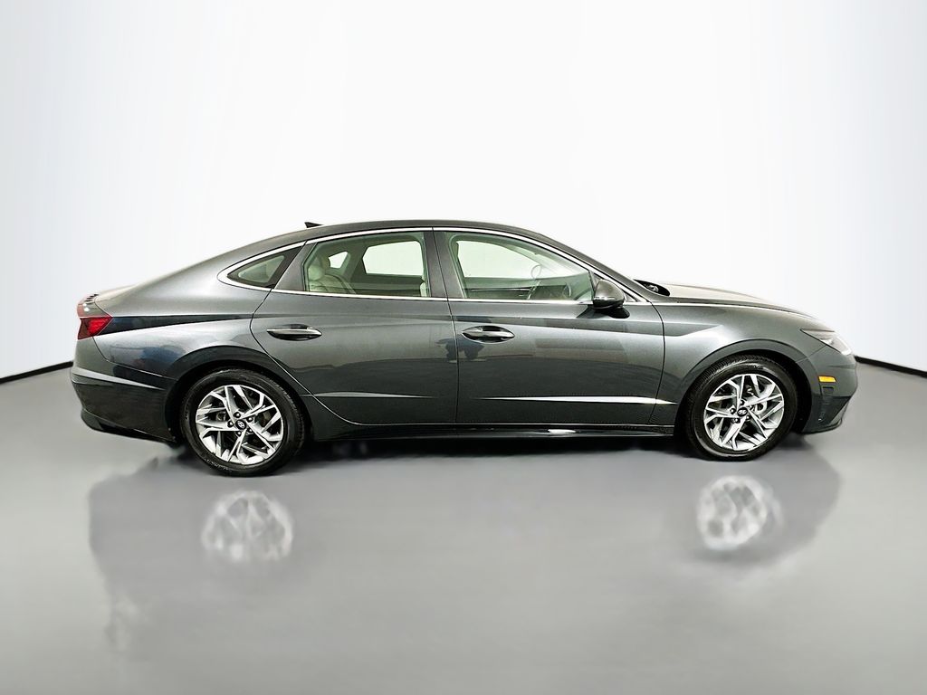 Thumbnail: 2023 Hyundai Sonata - 4