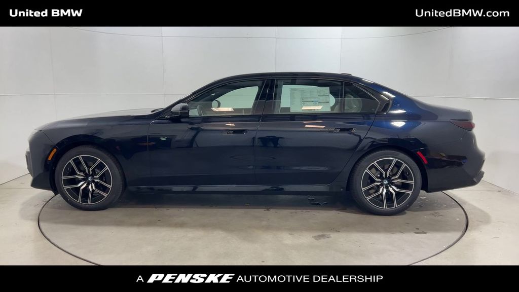 2025 BMW 7 Series 760i xDrive 5