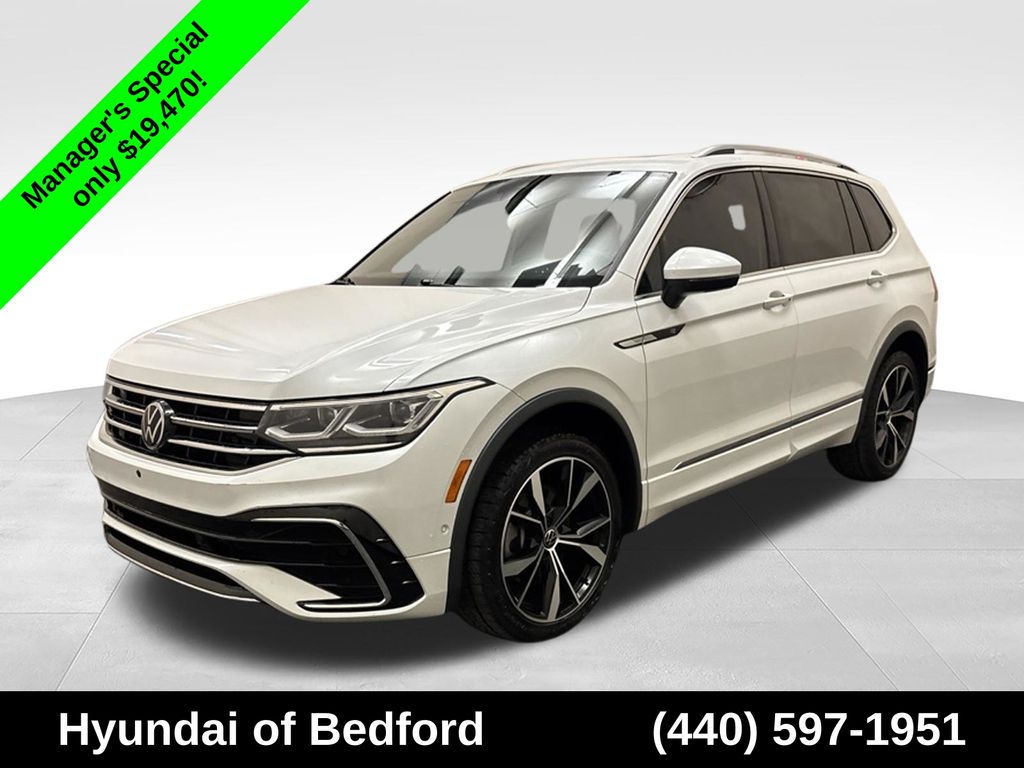 White Pearl 2022 Volkswagen Tiguan SEL R-Line 4Motion SUV / Crossover All-Wheel Drive 8-Speed Automatic