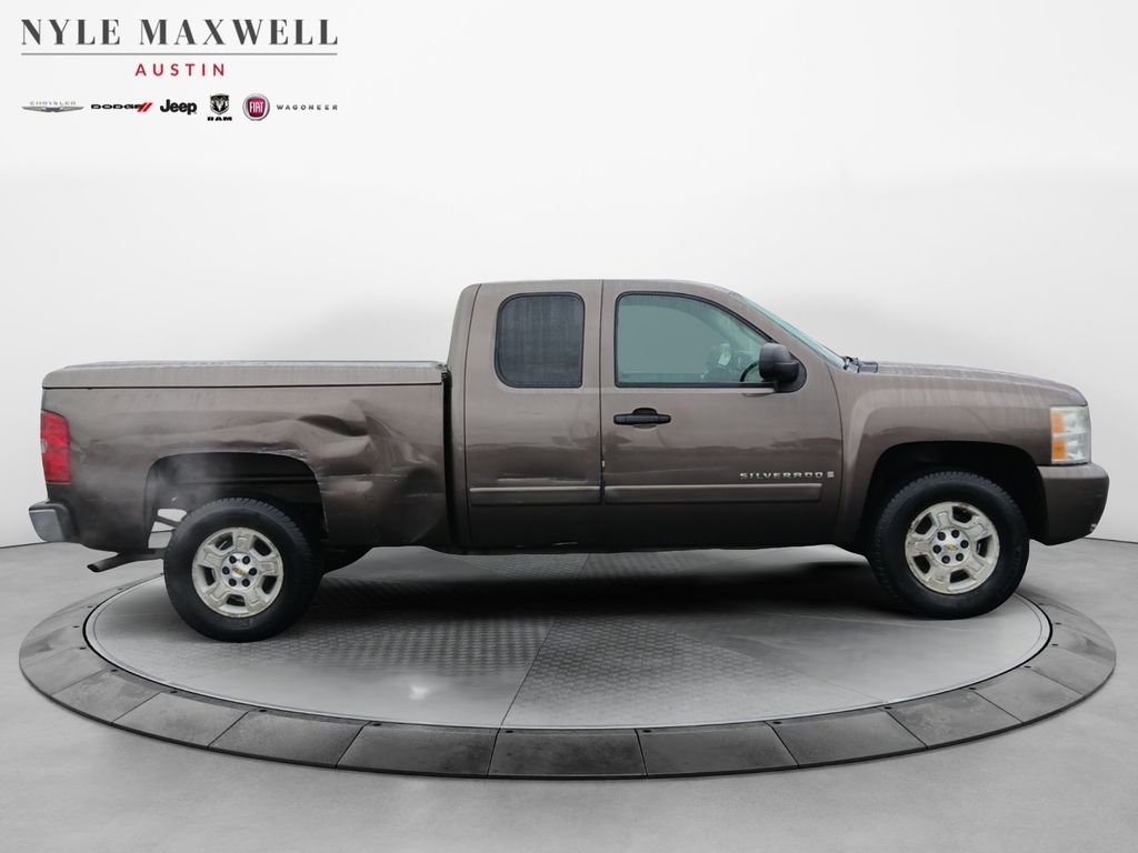 Used Car 2007 Chevrolet Silverado 1500  Lt For Sale Under $12,000 In Austin, Texas