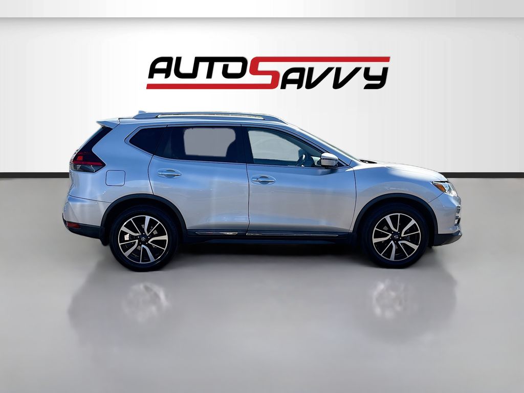 Used 2020 Silver Nissan SL image 8