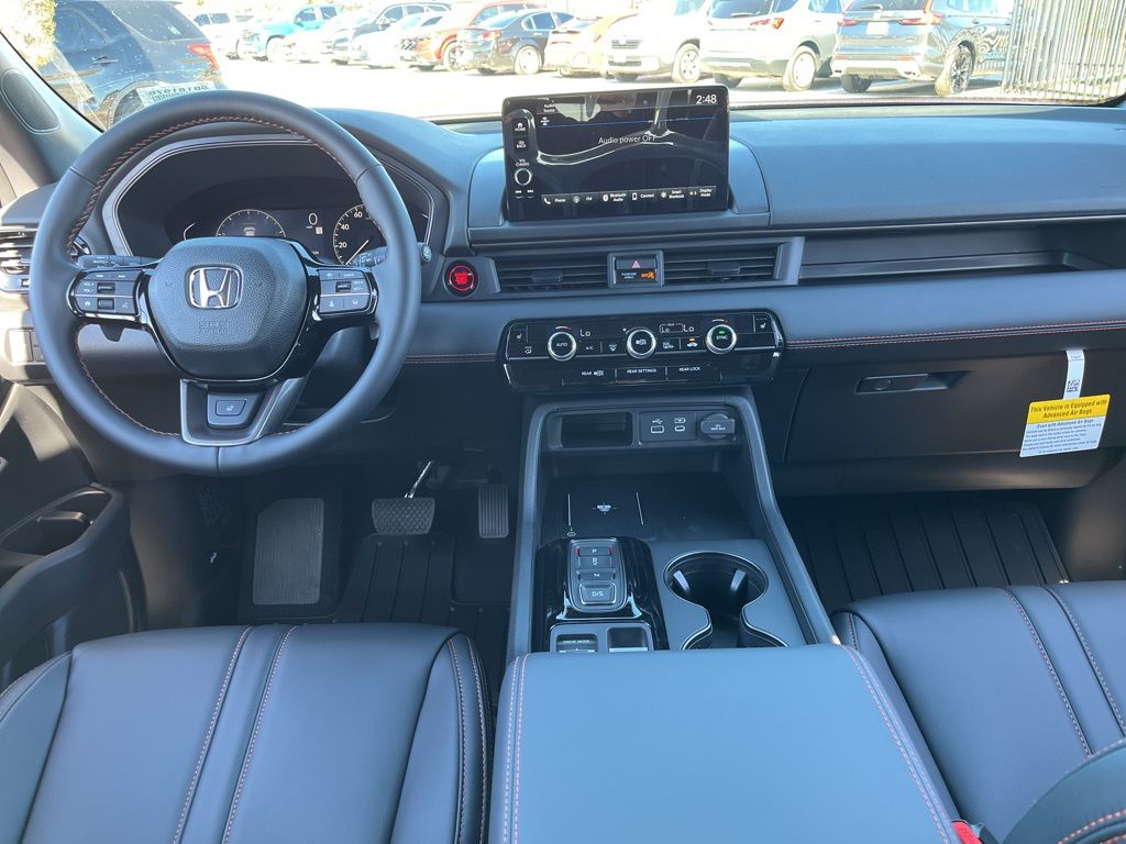 Thumbnail: 2025 Honda Pilot - 9