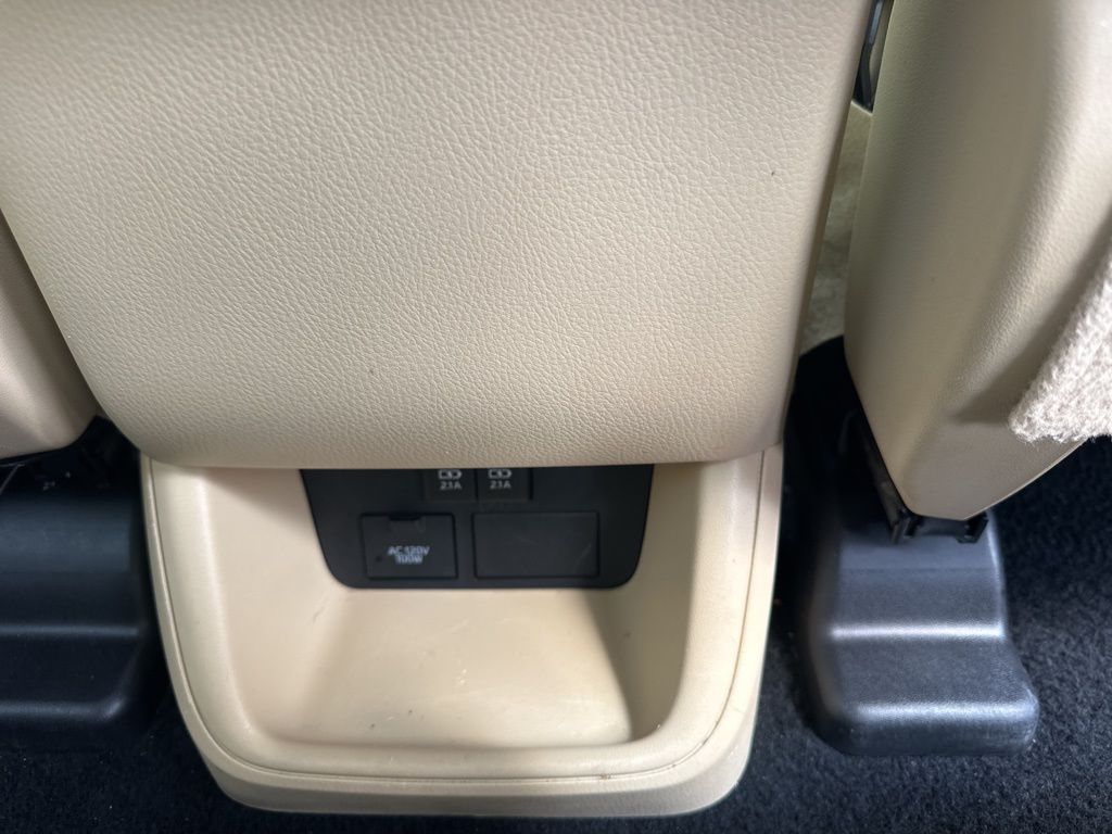 2019 Predawn Gray Mica Toyota Highlander XLE FWD SUV