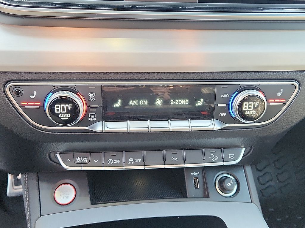 Thumbnail: 2021 Audi SQ5 - 16