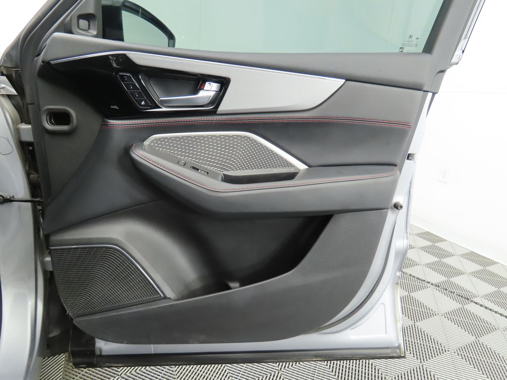 Thumbnail: 2022 Acura MDX - 26