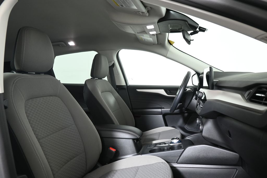 Thumbnail: 2022 Ford Escape - 28