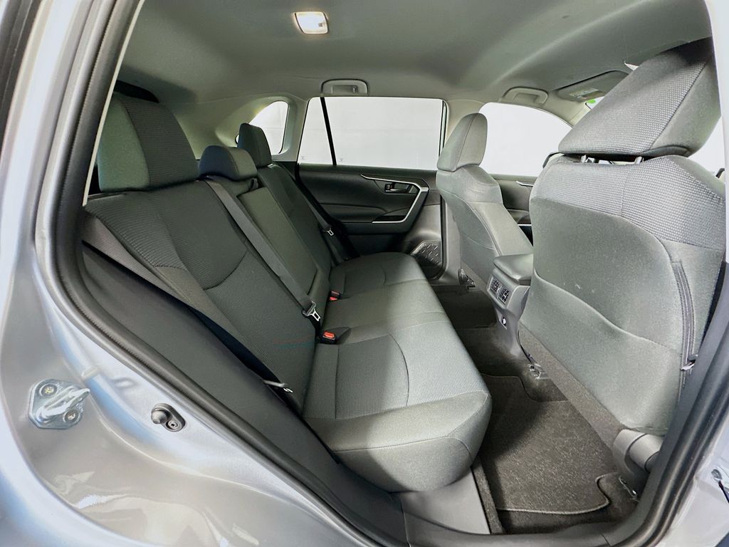 Thumbnail: 2025 Toyota RAV4 - 27