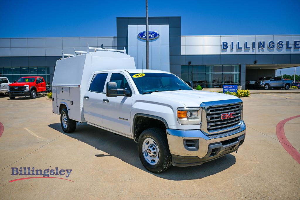 Summit White 2015 GMC Sierra 2500HD Pickup Truck Four-Wheel Drive 6-Speed Automatic Overdrive