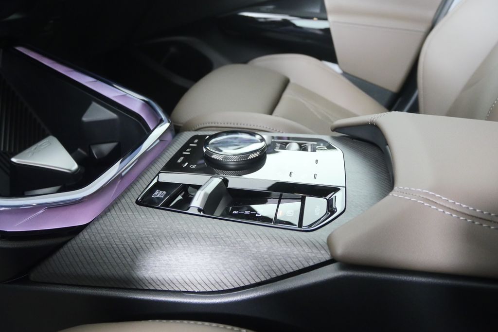 Thumbnail: 2026 BMW X3 - 22