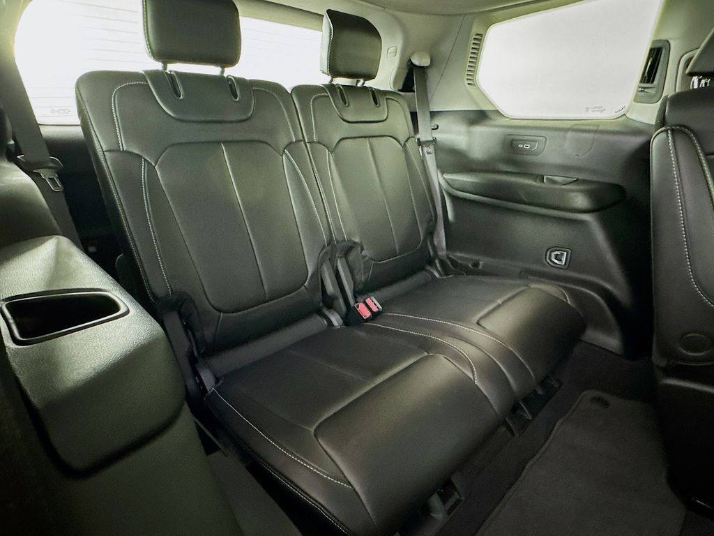 Used Car 2022 Jeep Grand Cherokee L  Limited For Sale Under $30,000 In Austin, Texas
