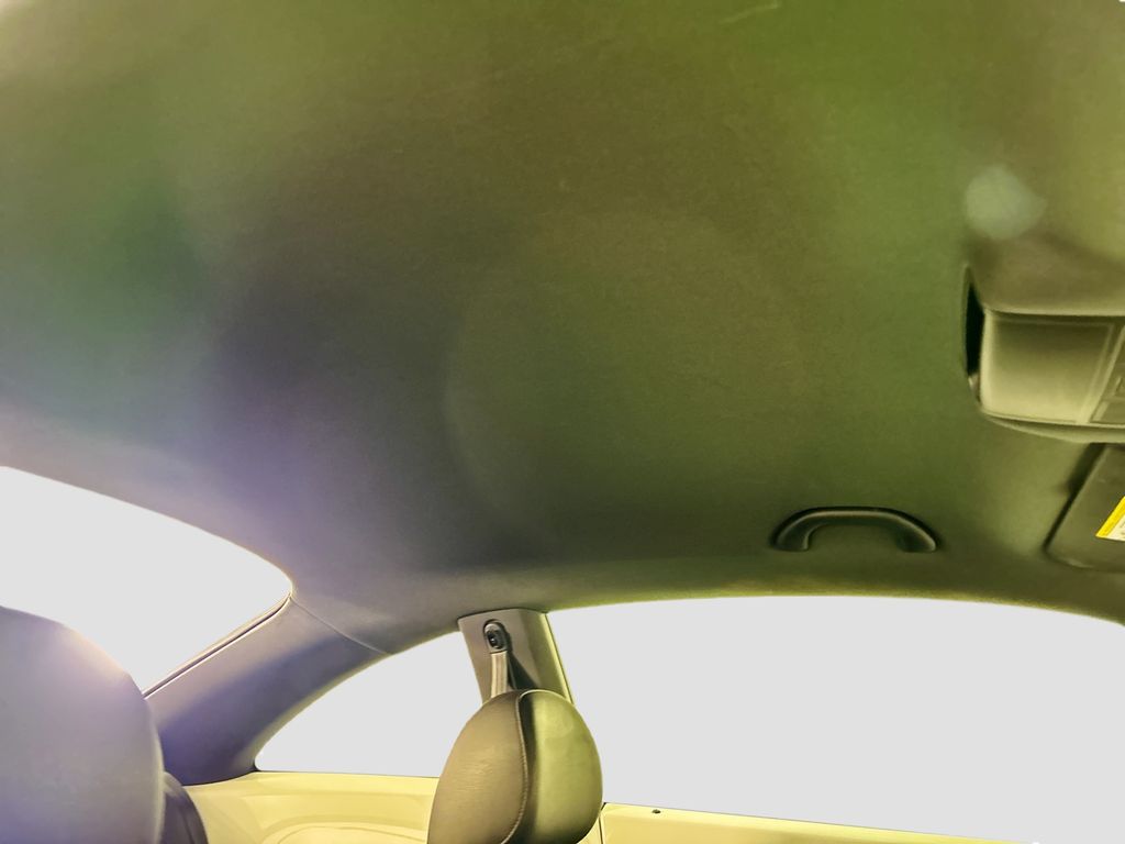 Thumbnail: 2016 Volkswagen Beetle - 16