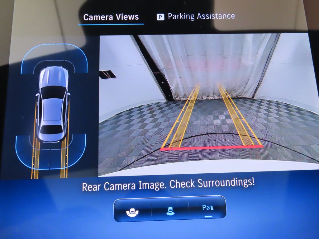 Thumbnail: 2025 Mercedes-Benz C-Class - 16