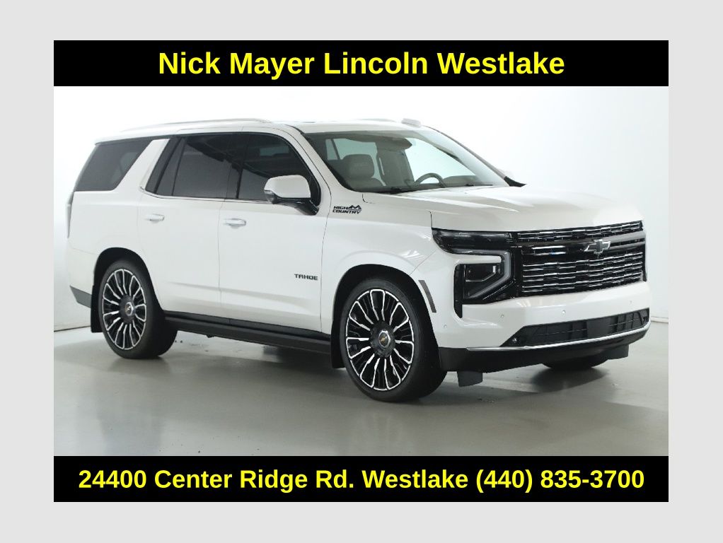 White (Iridescent Pearl Tricoat) 2025 Chevrolet Tahoe SUV / Crossover Four-Wheel Drive