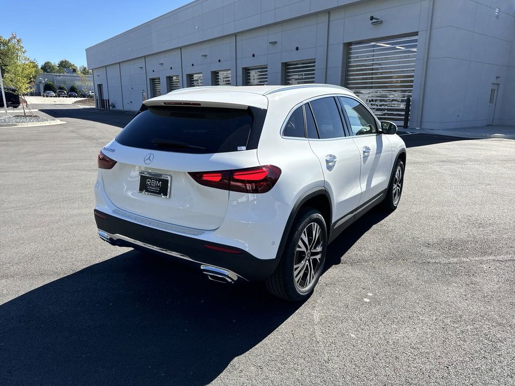 2025 Mercedes-Benz GLA GLA 250 8